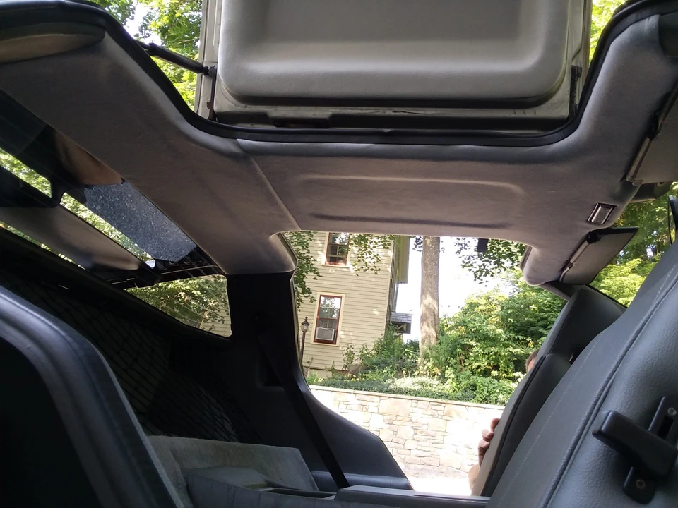 1982 DeLorean DMC-12 - Image 27 of 31