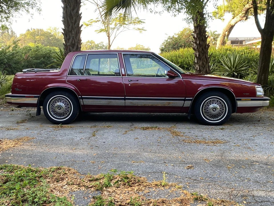 1988 Buick Electra - Image 6 of 31