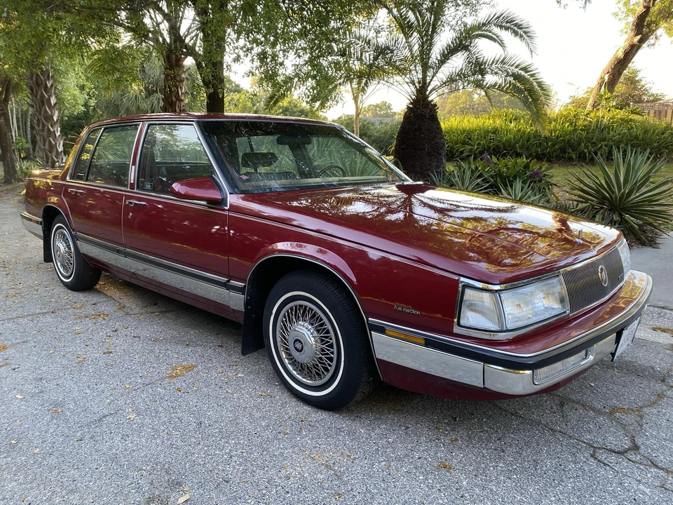 1988 Buick Electra - Image 8 of 31