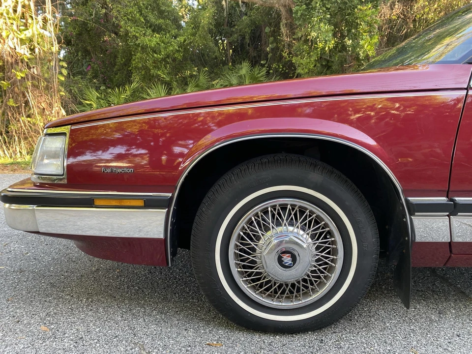 1988 Buick Electra - Image 14 of 31