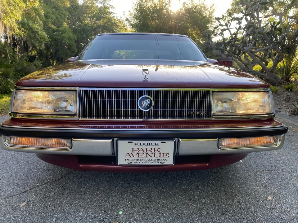 1988 Buick Electra - Image 10 of 31