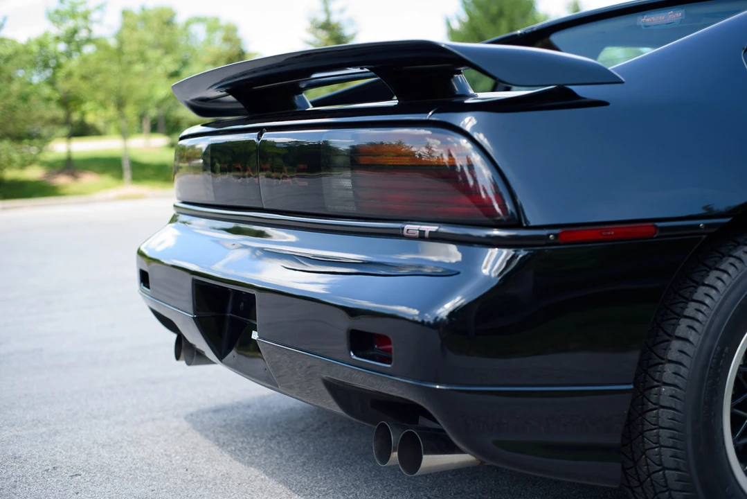1988 Pontiac Fiero GT - Image 25 of 31
