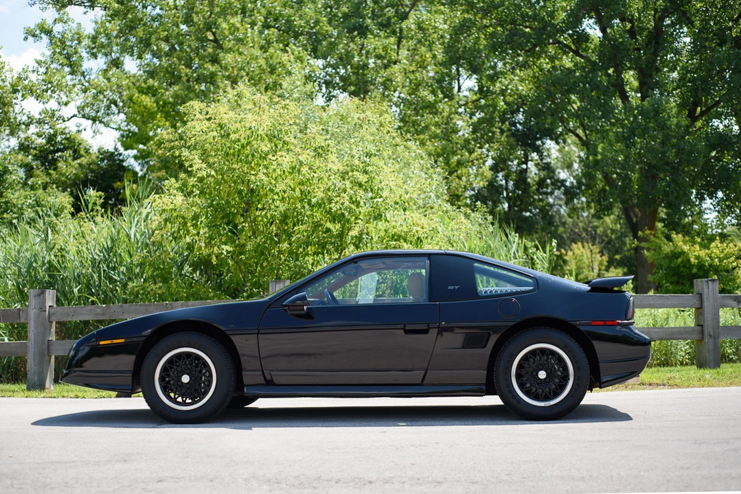 1988 Pontiac Fiero GT - Image 4 of 31