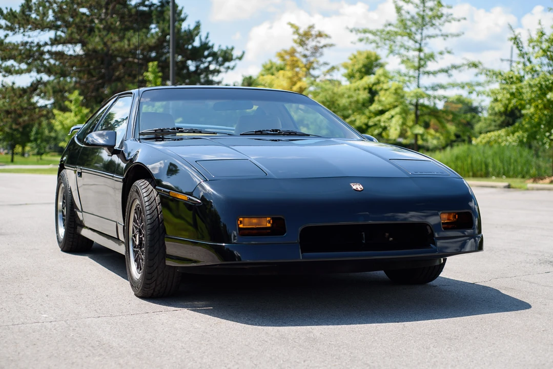 1988 Pontiac Fiero GT - Image 17 of 31