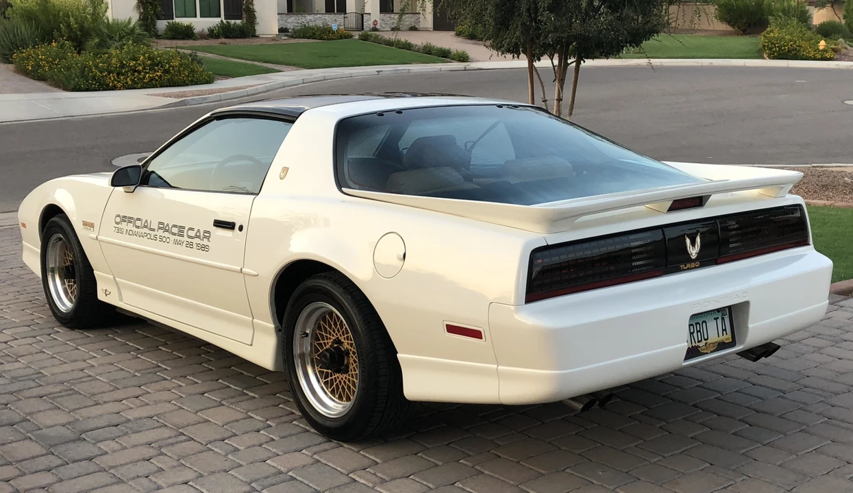 1989 Pontiac Firebird Trans Am 3rd Gen - Image 11 of 31