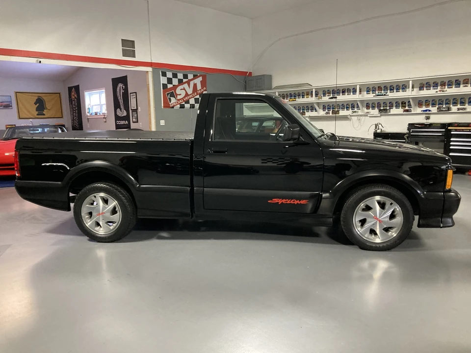 1991 GMC Syclone - Image 19 of 31