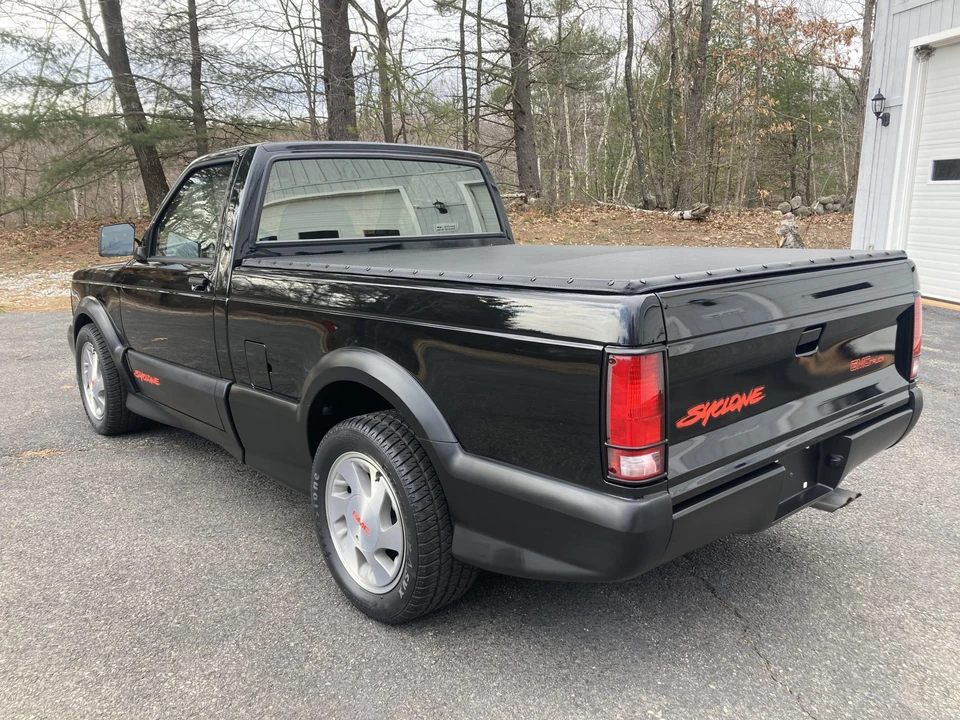 1991 GMC Syclone - Image 10 of 31