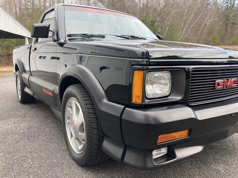 1991 GMC Syclone - Image 25 of 31