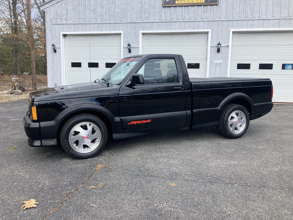 1991 GMC Syclone - Image 7 of 31