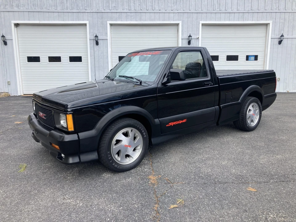 1991 GMC Syclone - Image 6 of 31