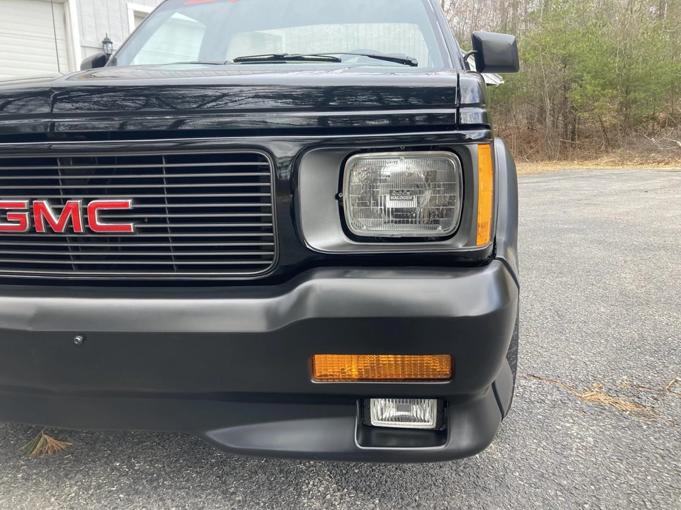 1991 GMC Syclone - Image 27 of 31