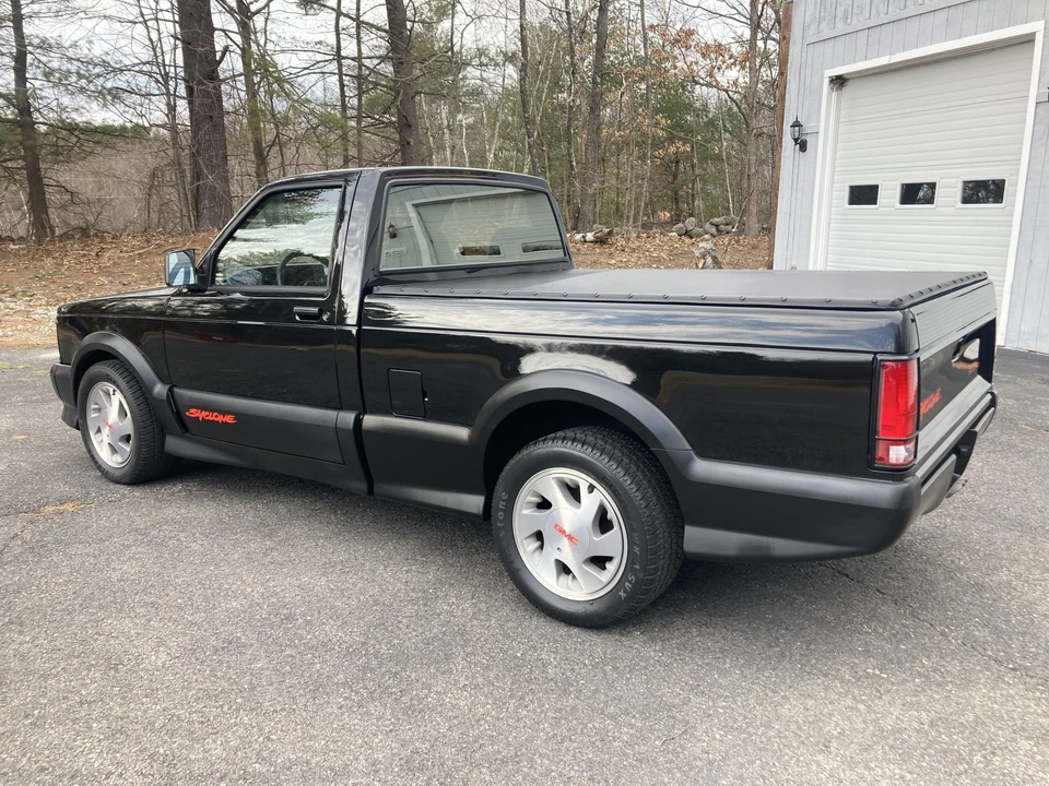 1991 GMC Syclone - Image 9 of 31