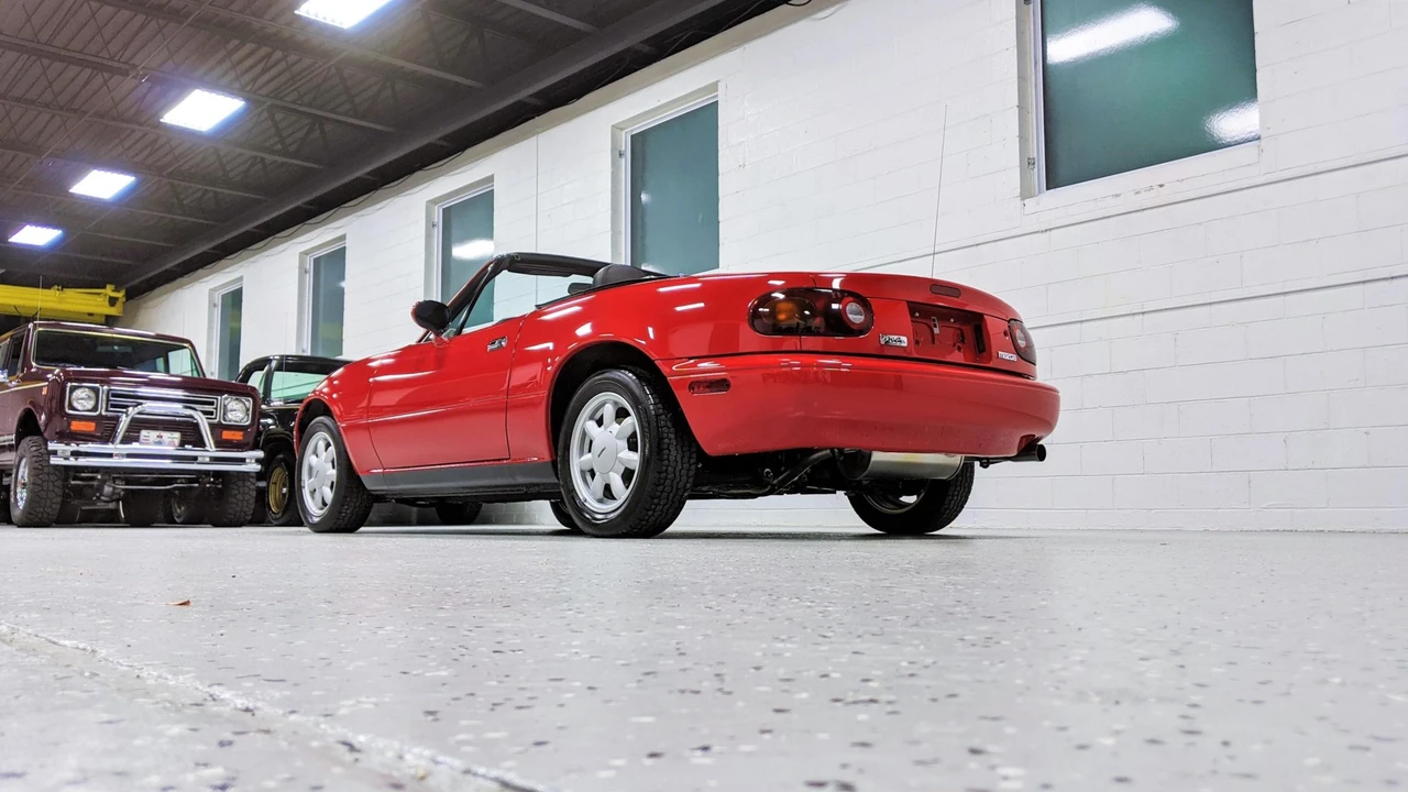 1991 Mazda NA MX-5 Miata - Image 5 of 31