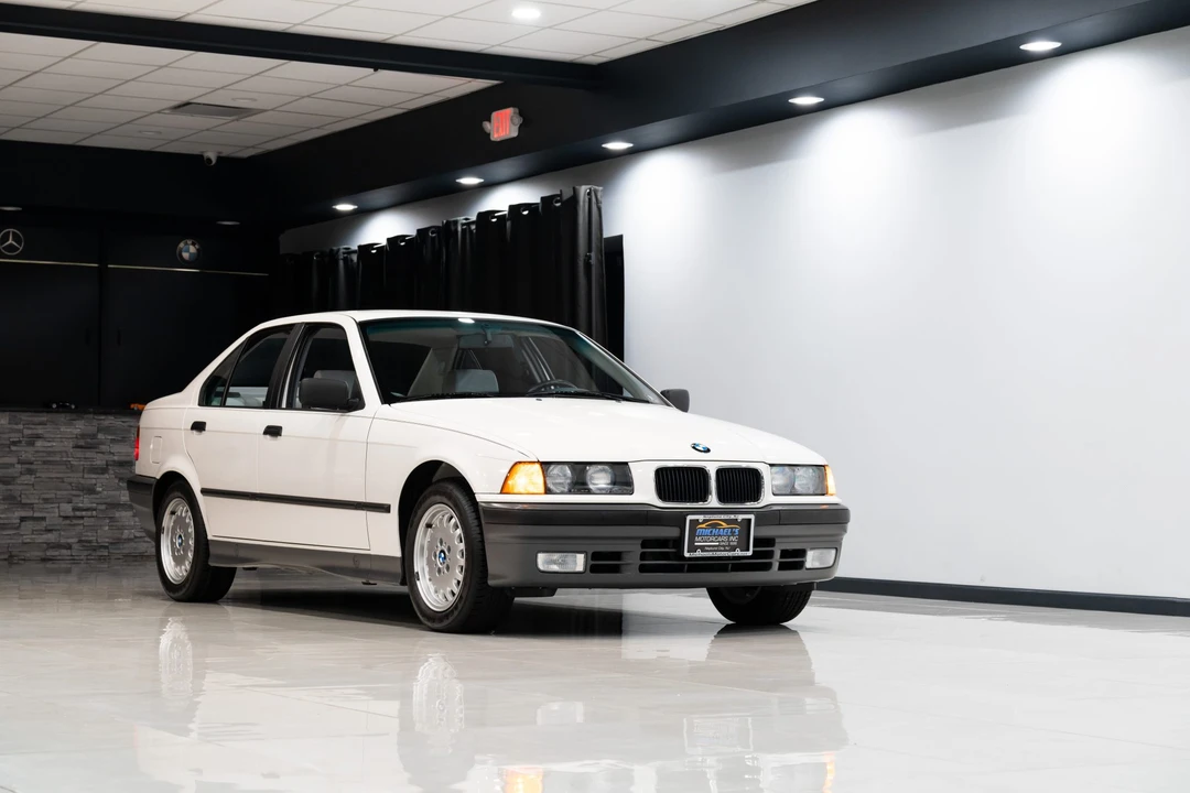 1992 BMW E36 3 Series - Image 2 of 31