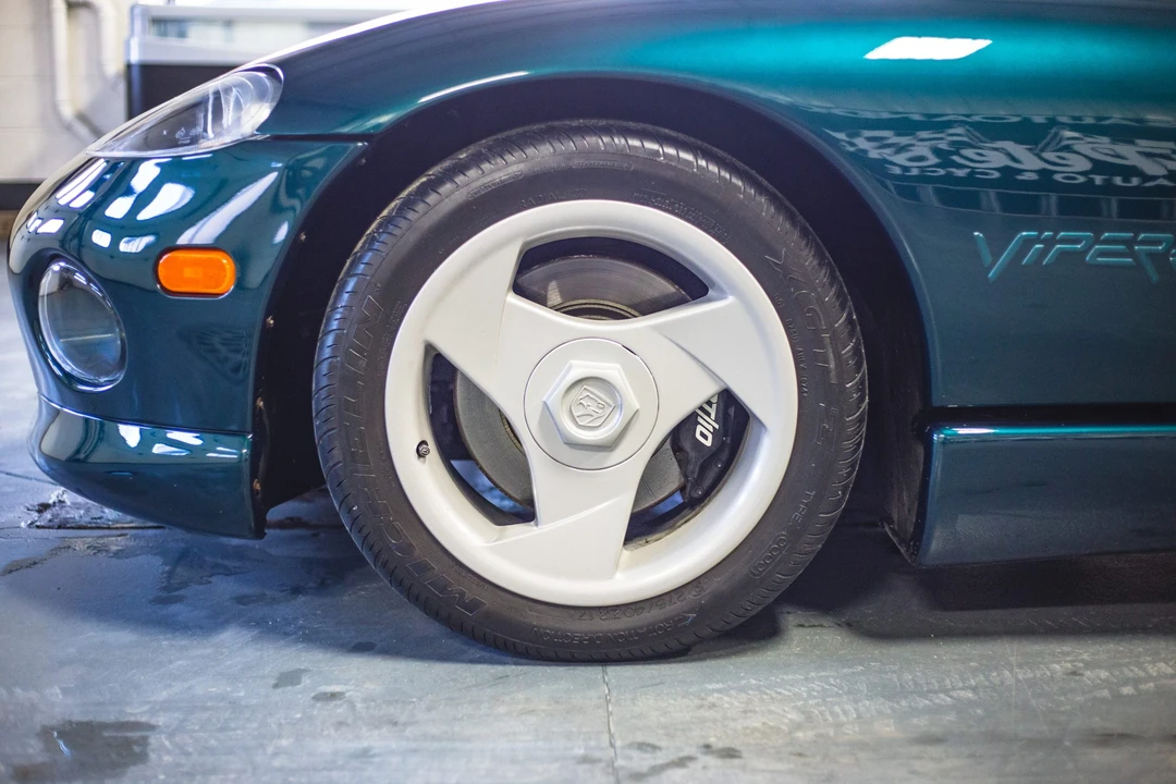1994 Dodge Viper 1st Gen - Image 23 of 31