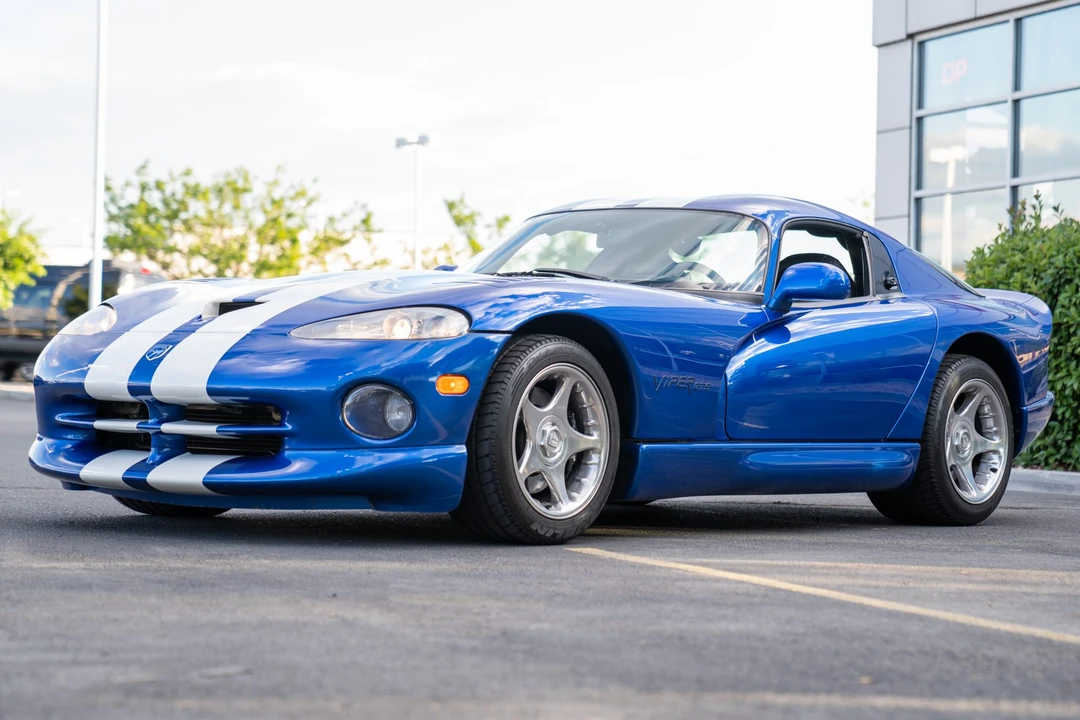 1996 Dodge Viper GTS 2nd Gen - Image 2 of 31