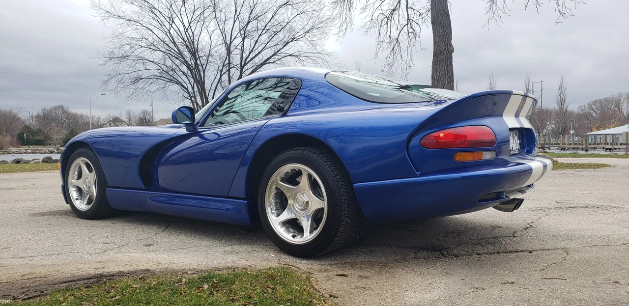 1997 Dodge Viper GTS 2nd Gen - Image 17 of 31