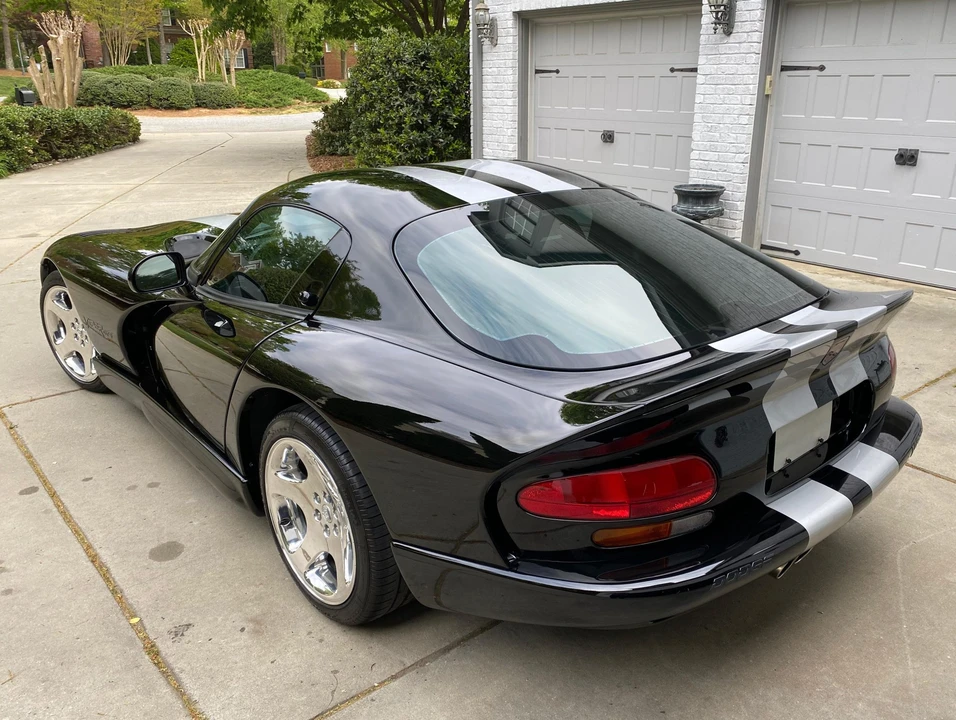2000 Dodge Viper GTS 2nd Gen - Image 25 of 31