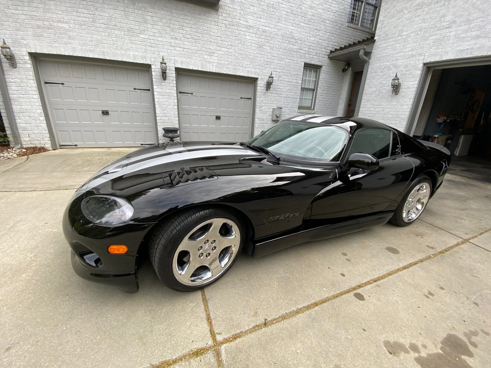 2000 Dodge Viper GTS 2nd Gen - Image 13 of 31