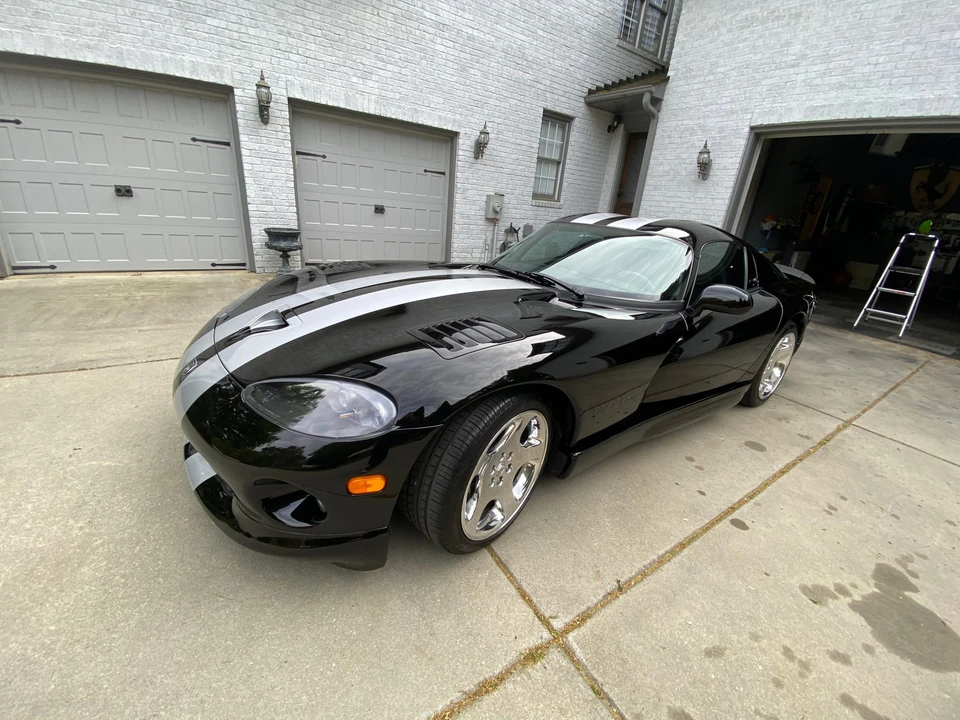 2000 Dodge Viper GTS 2nd Gen - Image 10 of 31