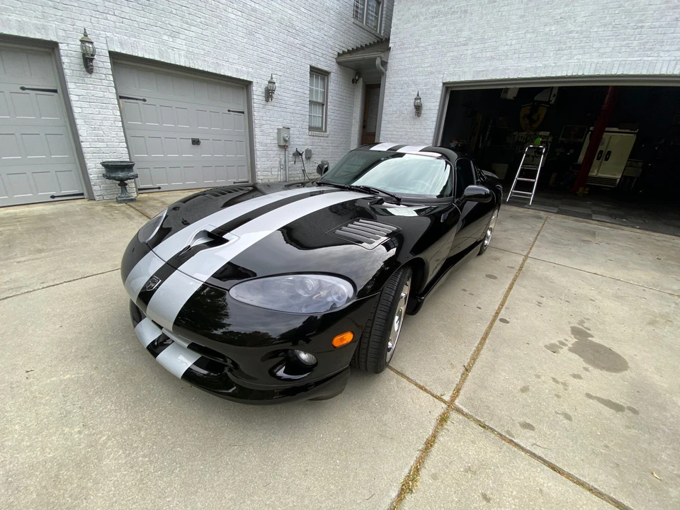 2000 Dodge Viper GTS 2nd Gen - Image 9 of 31