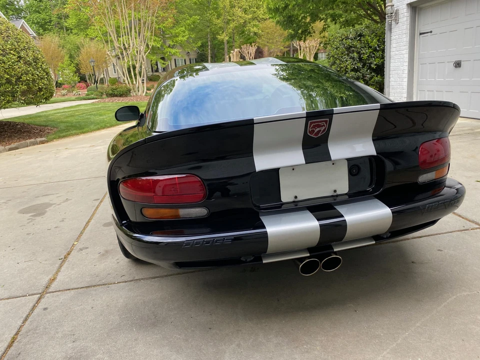 2000 Dodge Viper GTS 2nd Gen - Image 28 of 31