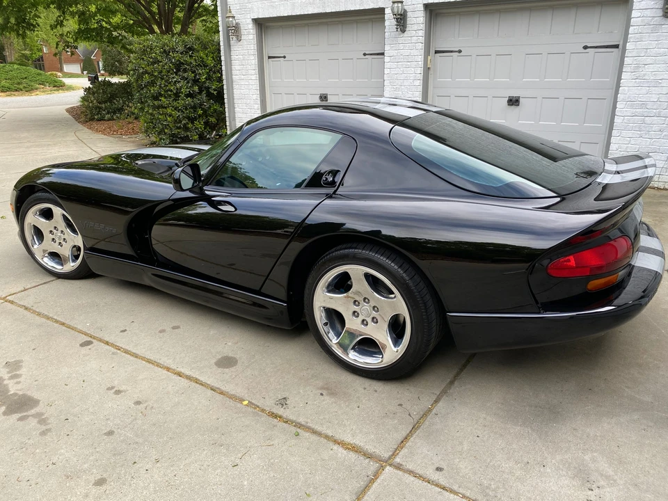 2000 Dodge Viper GTS 2nd Gen - Image 22 of 31