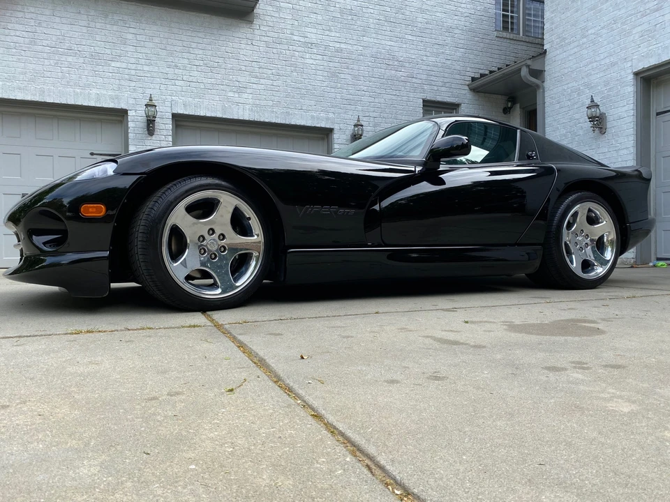 2000 Dodge Viper GTS 2nd Gen - Image 17 of 31