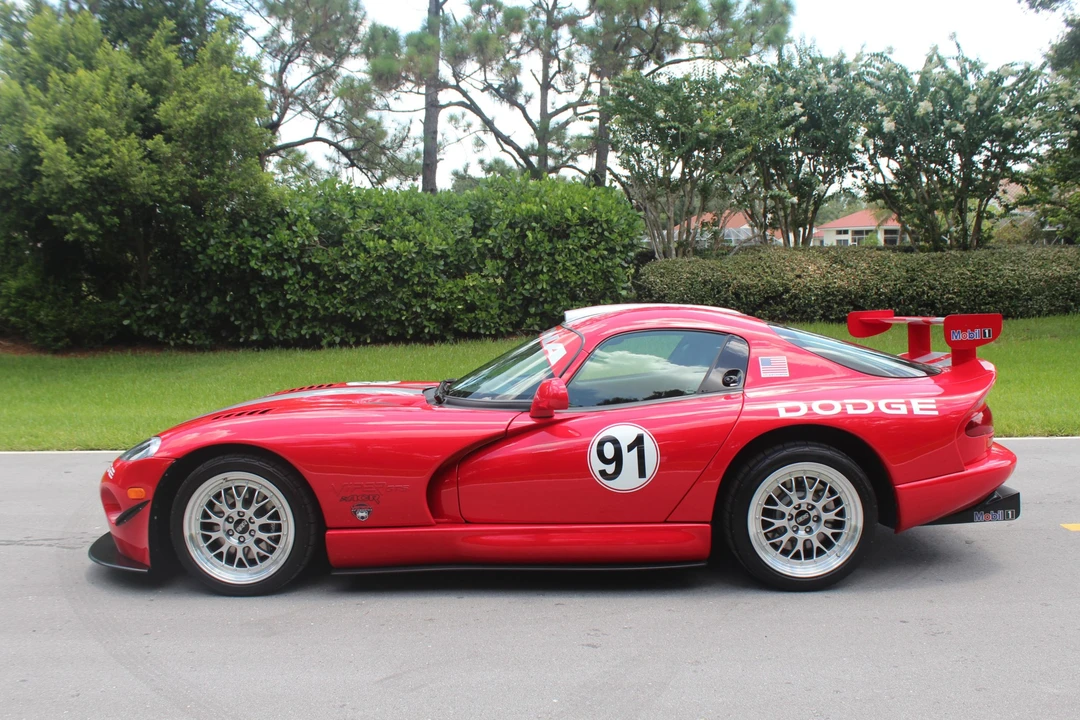 2001 Dodge Viper GTS 2nd Gen - Image 8 of 31