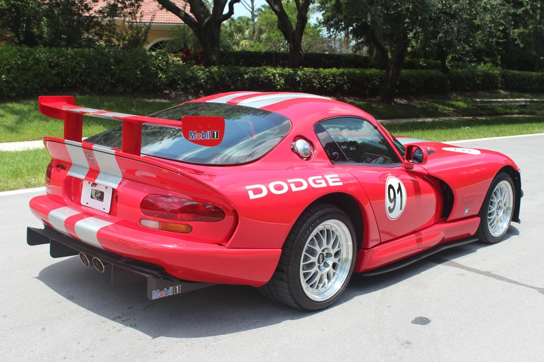 2001 Dodge Viper GTS 2nd Gen - Image 20 of 31