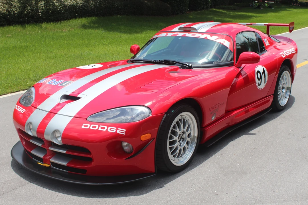 2001 Dodge Viper GTS 2nd Gen - Image 3 of 31