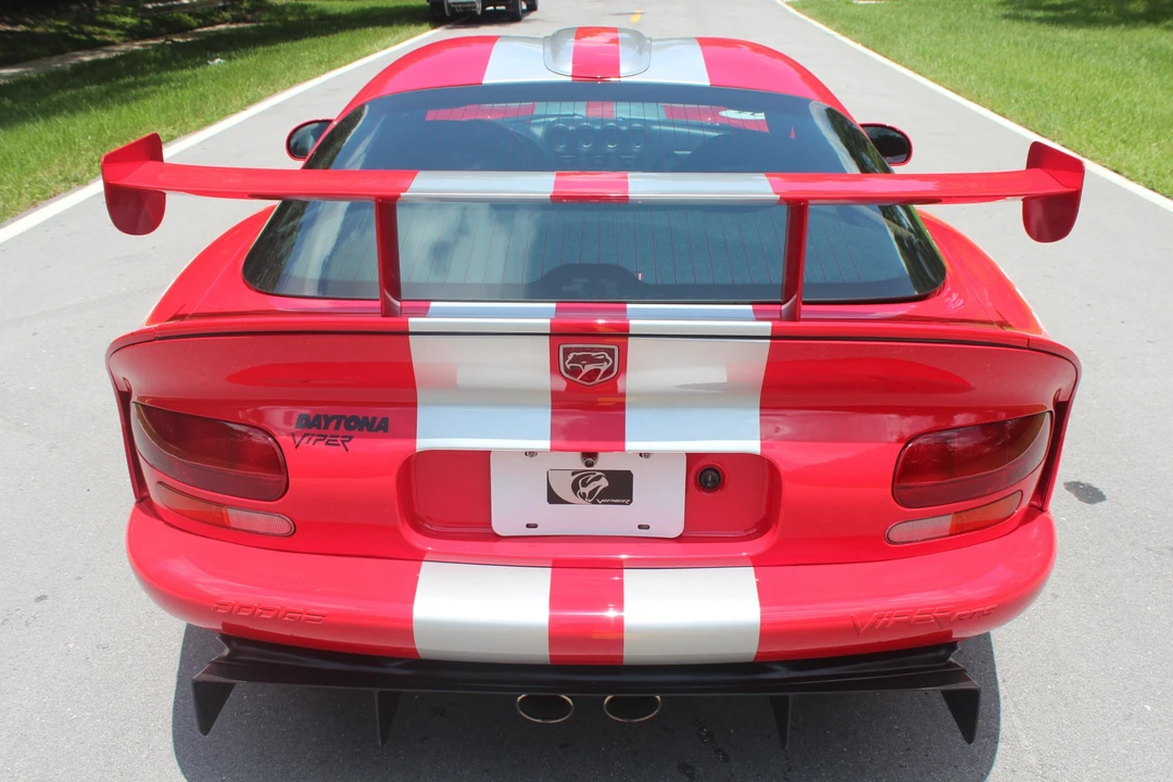 2001 Dodge Viper GTS 2nd Gen - Image 16 of 31
