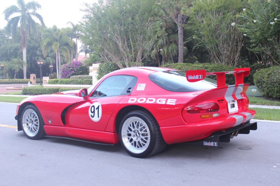2001 Dodge Viper GTS 2nd Gen - Image 12 of 31