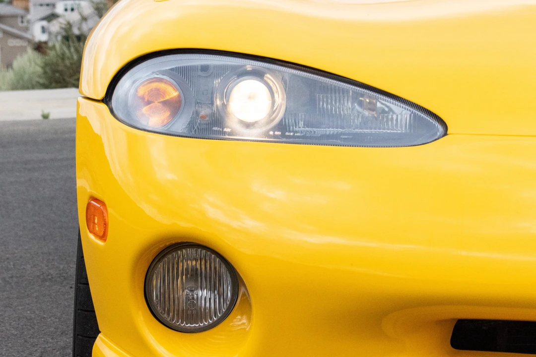 2002 Dodge Viper 2nd Gen - Image 11 of 31