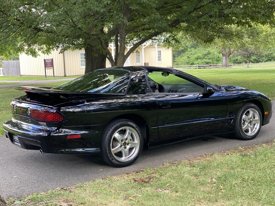 2002 Pontiac Firebird Trans Am 4th Gen - Image 19 of 31