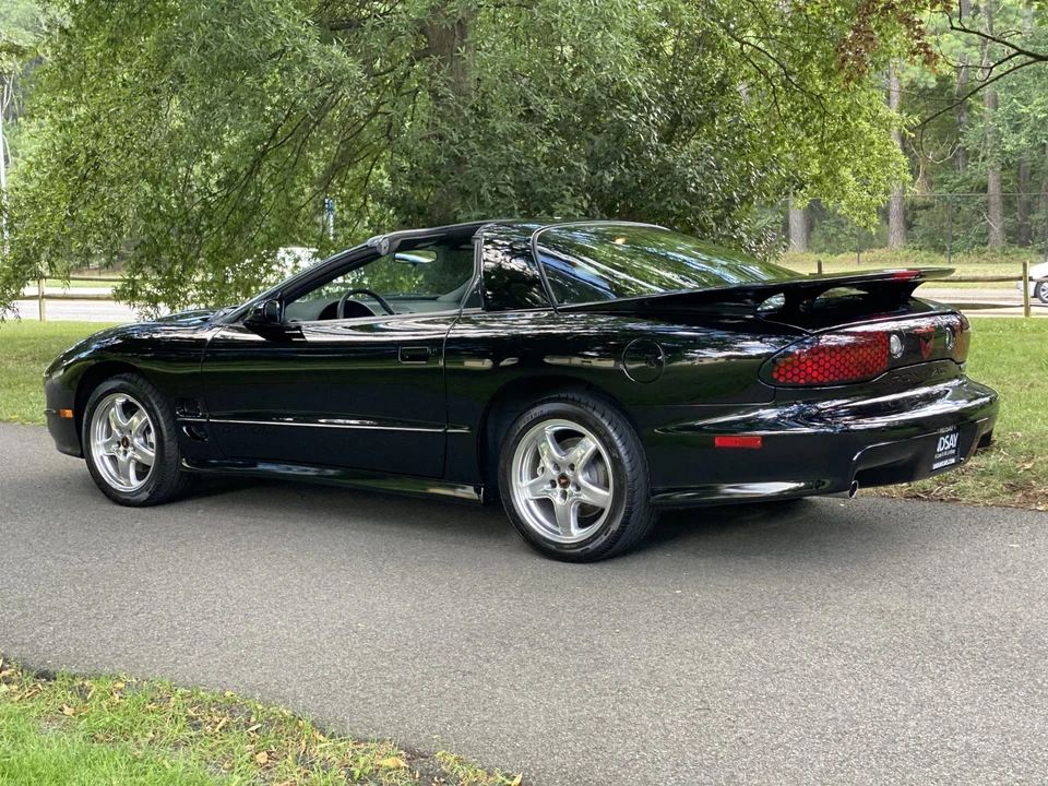 2002 Pontiac Firebird Trans Am 4th Gen - Image 17 of 31