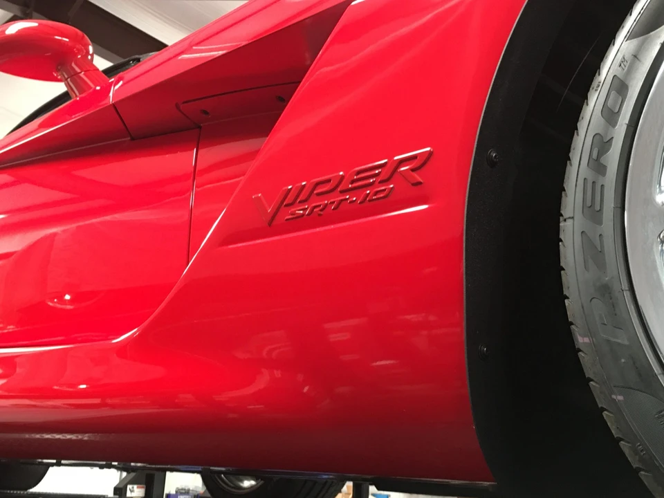 2003 Dodge Viper 3rd Gen - Image 19 of 31