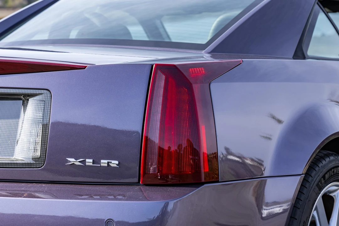 2004 Cadillac XLR - Image 26 of 31