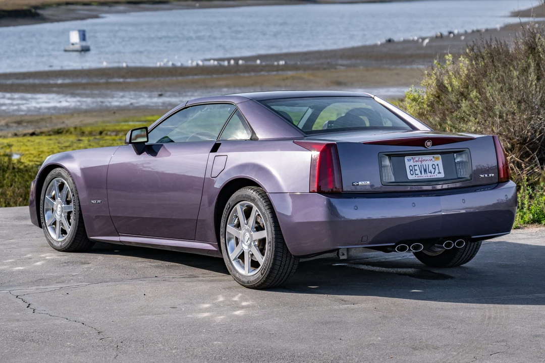 2004 Cadillac XLR - Image 15 of 31