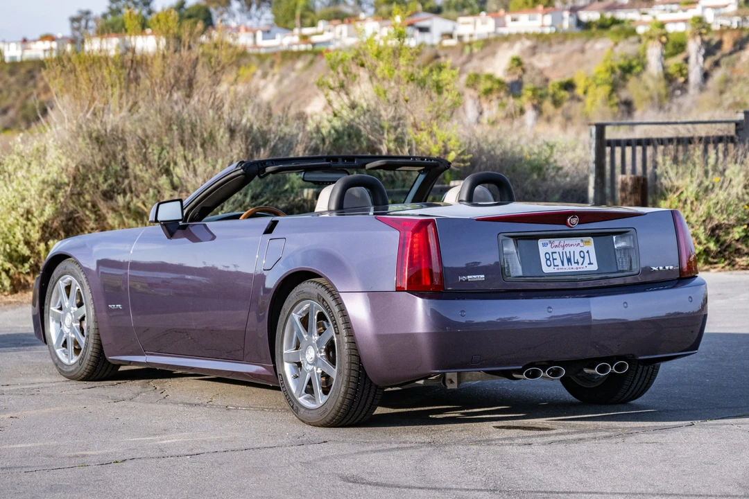 2004 Cadillac XLR - Image 7 of 31
