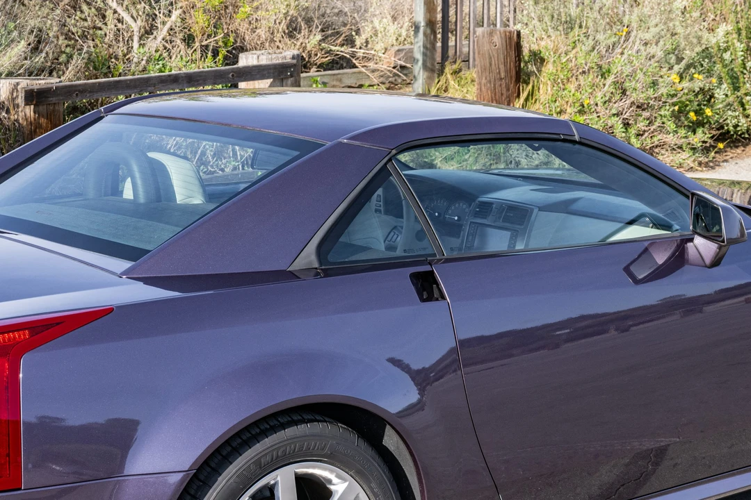 2004 Cadillac XLR - Image 31 of 31