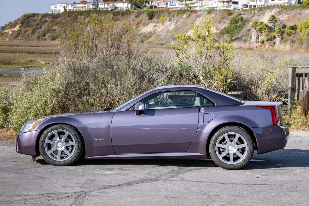 2004 Cadillac XLR - Image 16 of 31
