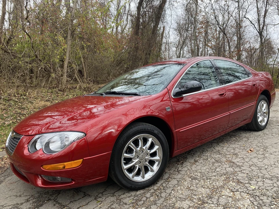 2004 Chrysler 300 - Image 4 of 31