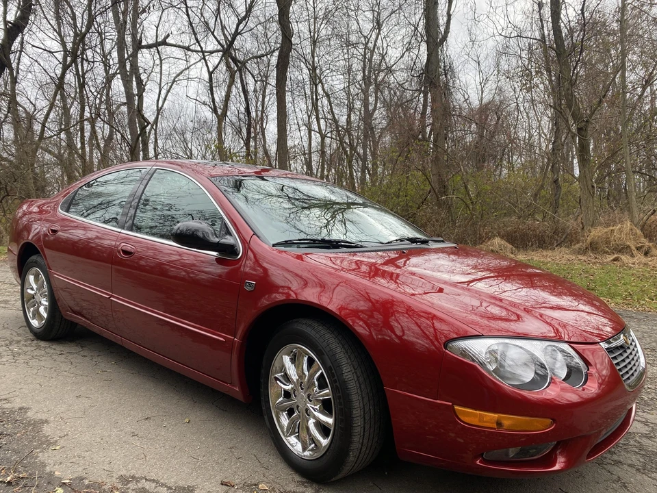 2004 Chrysler 300 - Image 13 of 31