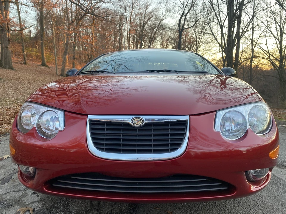 2004 Chrysler 300 - Image 8 of 31
