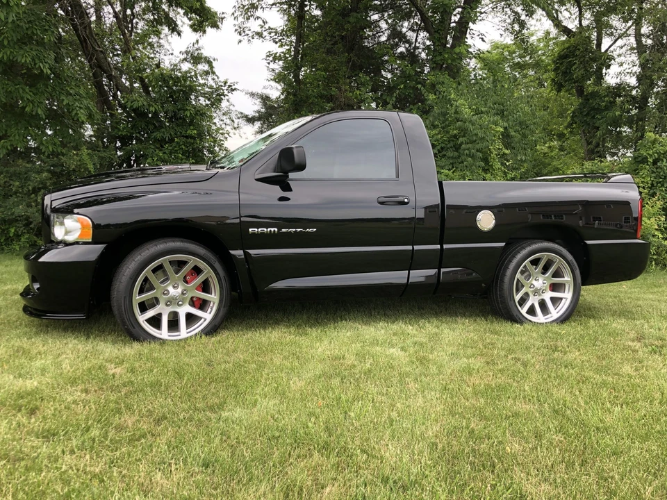 2005 Dodge Ram SRT-10 3rd Gen - Image 11 of 31