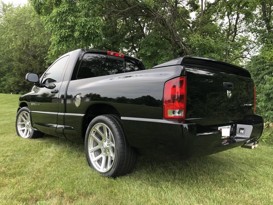 2005 Dodge Ram SRT-10 3rd Gen - Image 13 of 31