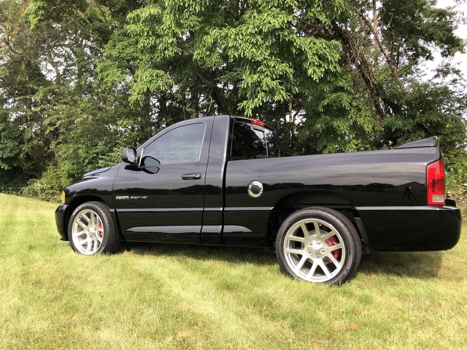 2005 Dodge Ram SRT-10 3rd Gen - Image 9 of 31