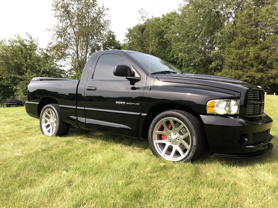 2005 Dodge Ram SRT-10 3rd Gen - Image 25 of 31