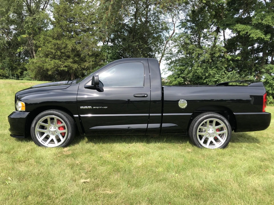 2005 Dodge Ram SRT-10 3rd Gen - Image 10 of 31